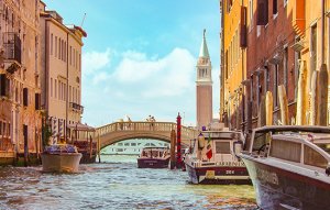 סירות, תעלה וגשר בונציה